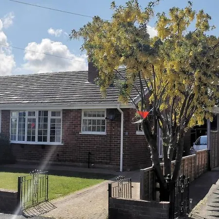Holiday home Spring Gardens *