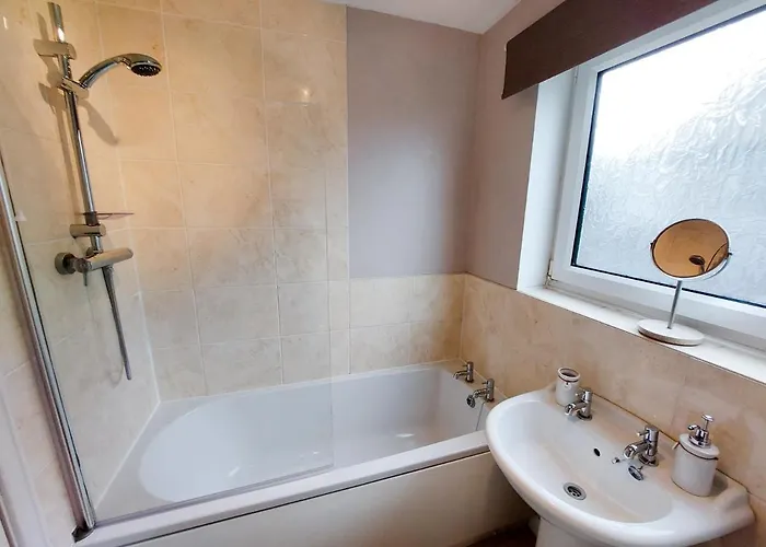 Spring Gardens Cayton